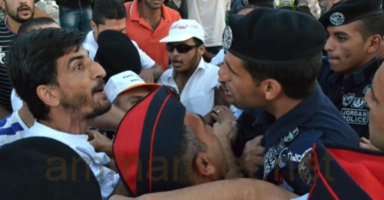 "العمل الإسلامي" يستنكر الاعتداء على أهالي الأسرى