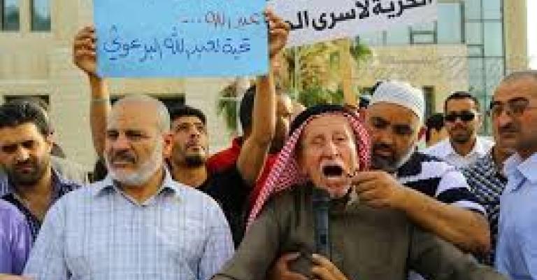 تدهور الوضع الصحي للأسير البرغوثي في اليوم 66 على الاضراب