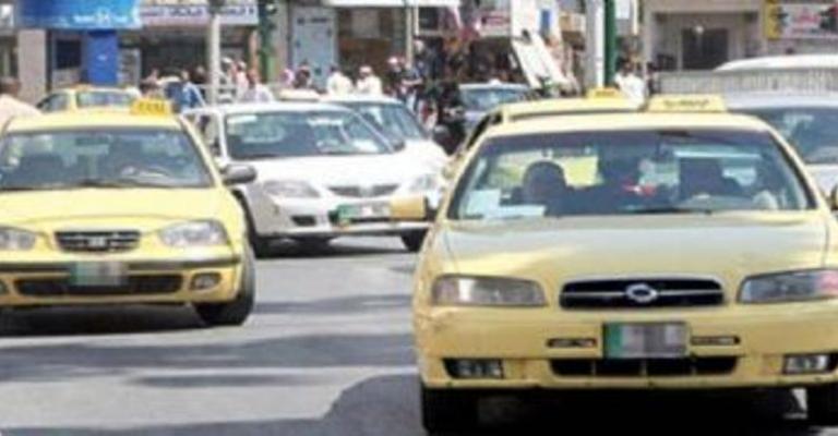 التاكسي في رمضان: تقلص ساعات العمل والدخل وسط الأزمات