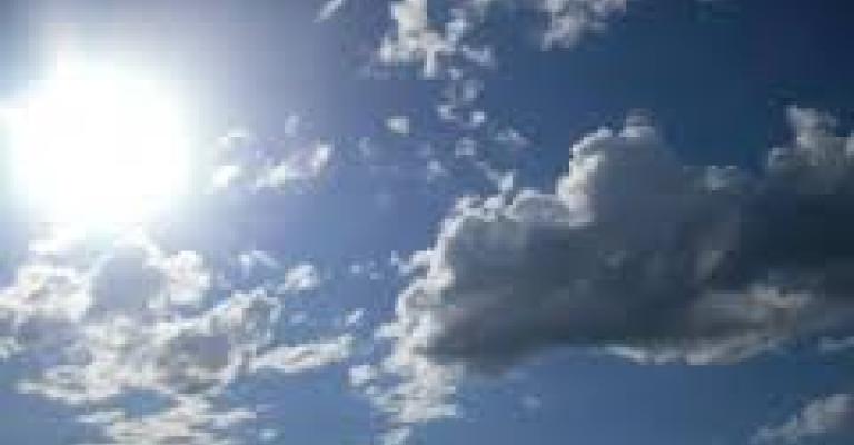 أجواء صيفية معتدلة والعظمى في عمان 32 درجة