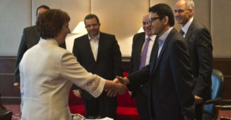 آشتون تجري مناقشات "صريحة للغاية" مع الرئيس المصري المعزول محمد مرسي في محبسه