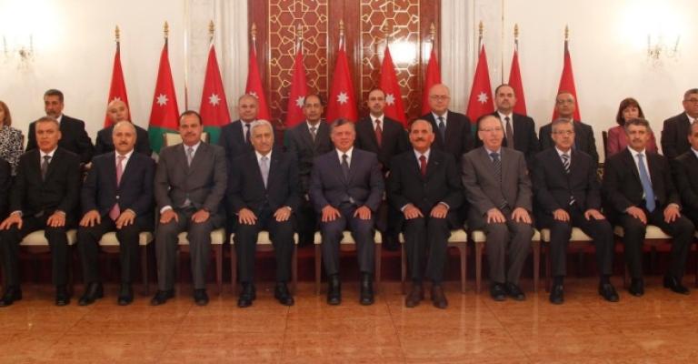 أبو غنيمة: الأزمة بوجود من يسيّر الحكومات لا بالتعديل الوزاري