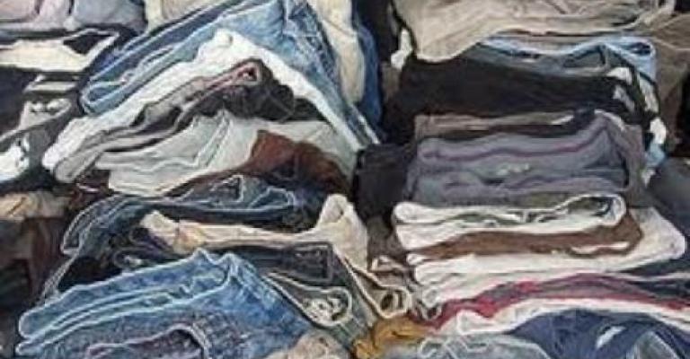 سوق خيري لتوزيع الملابس الشتوية للاجئين السوريين في عمان