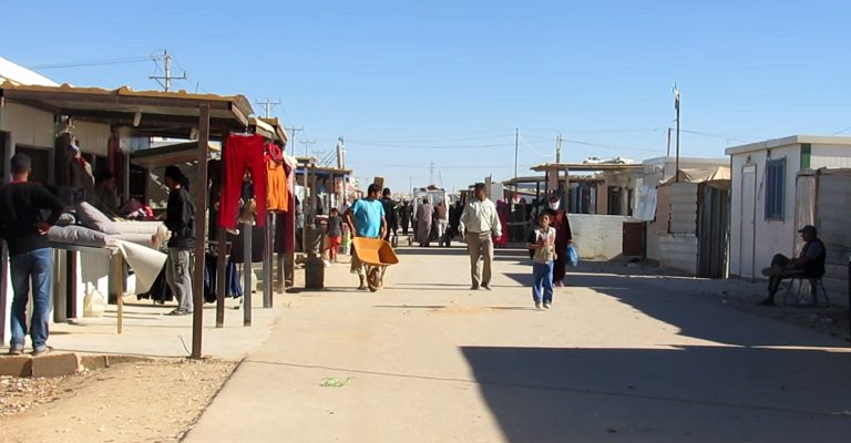 في مخيم الزعتري.. حياة تنبعث من الأسواق - فيديو