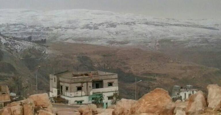الثلج في محافظة الطفيلة عدسة هايل العبيديين / فيسبوك 