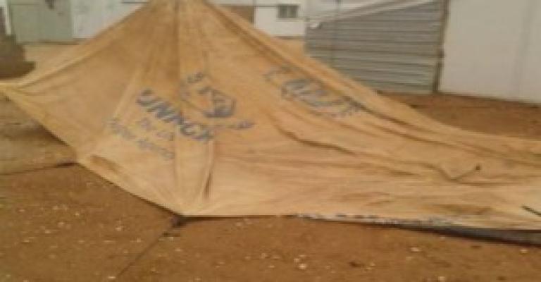 إدارة الزعتري: خيام خالية داهمتها الأمطار أو اقتلعتها الرياح