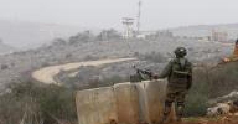 إسرائيل تطلق صواريخ عبر الحدود اللبنانية