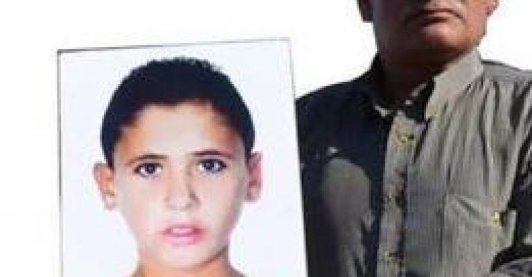 نقل الأسير الطفل مهدي إلى المستشفى نقل الأسير الطفل مهدي إلى المستشفى