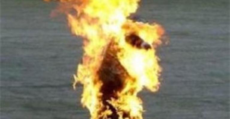 مواطن يضرم النار بجسده في نابلس