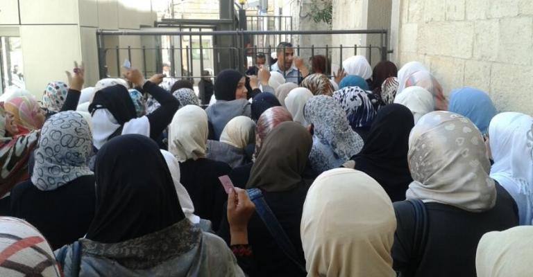 مؤسسة الأقصى: احتجاز الهويات كشرط لدخول المسجد
