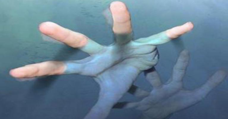 وفاة طفل غرقا بقناة الملك عبد الله وفاة طفل غرقا بقناة الملك عبد الله