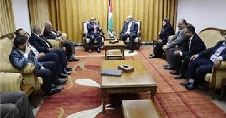 حكومة التوافق تتسلم مقرها في غزة