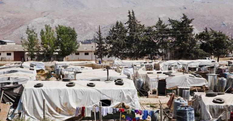 نقل مخيمين عشوائيين للاجئين السوريين إلى رباع السرحان