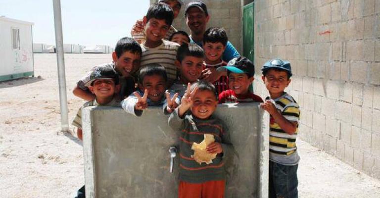 أطفال اللاجئون السوريون في مخيم الزعتري