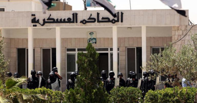 أمن الدولة تبدأ محاكمة 28 متهما من أصحاب بسطات العبدلي