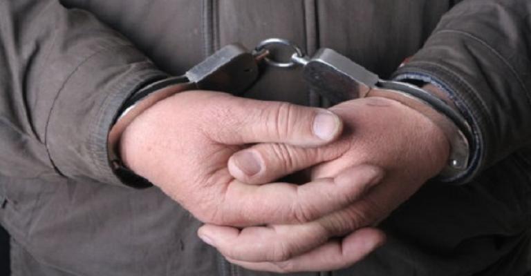 القبض على حدث متهم بالشروع بالقتل 