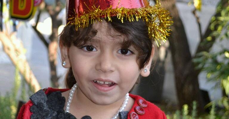 ميس الريم طفلة سورية تحتفل بيوم ميلادها في جمعية المستقبل الزاهر