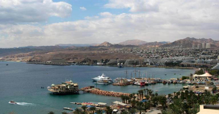 محافظ العقبة: 110 حالة ضيق تنفس جراء تسرب غاز من آيلات 