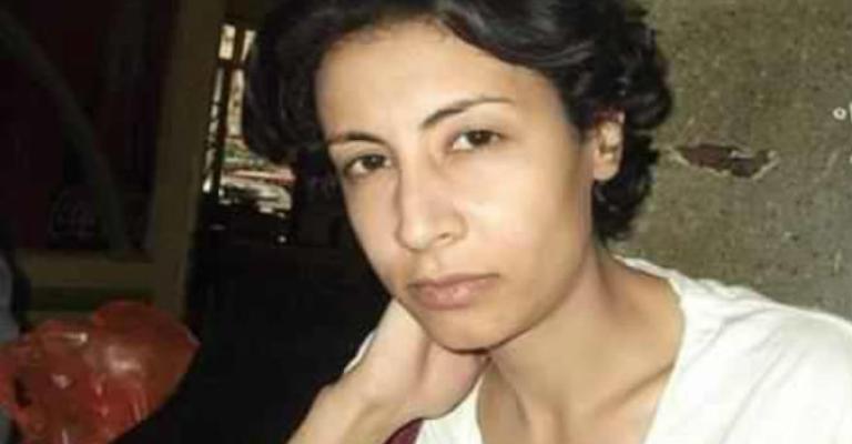 وفاة الشاعرة المصرية شيماء الصباغ بخرطوش الأمن