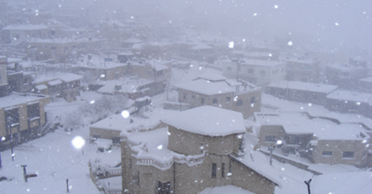 دعوات لالتزام المنازل ساعات المساء