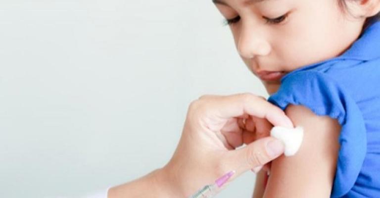 "الصحة" تباشر تطعيم الاطفال بلقاح "الروتا فايروس"