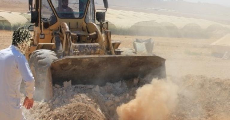 المياه والري تردم 16 بئر مخالف