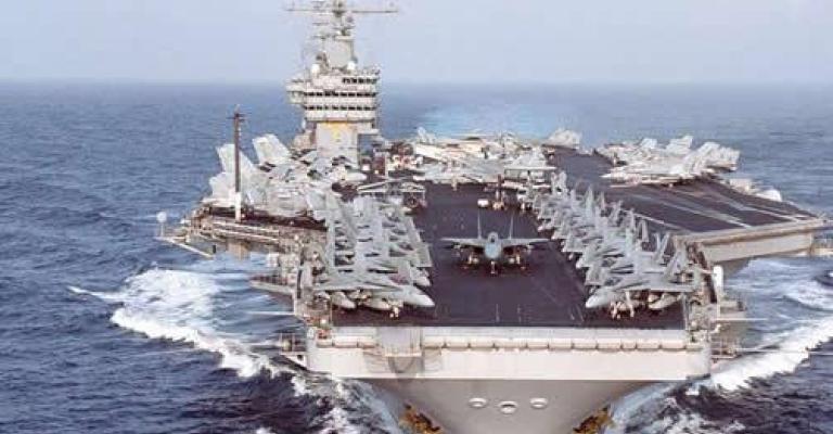 البحرية الأميركية تعزز انتشارها قبالة اليمن