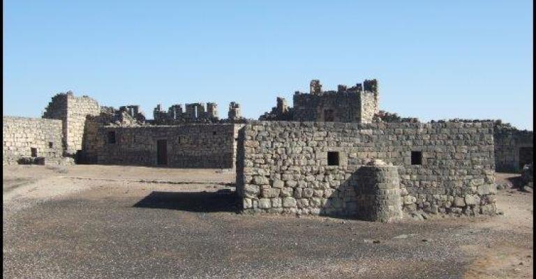 قلعة الأزرق مهددة بالاختفاء عن خارطة السياحة الأردنية