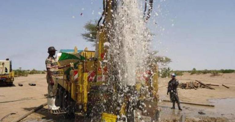 وزير المياه : الاحواض المائية الجوفية يتهددها خطر كبير وزير المياه : الاحواض المائية الجوفية يتهددها خطر كبير