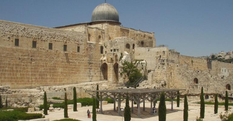 اليونسكو يتبنى تثبيت مسمى المسجد الأقصى
