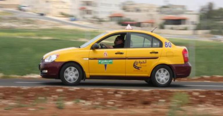 مدربو القيادة يجددون اعتصامهم