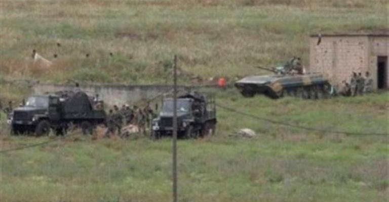 تدمير 4 سيارات قرب الحدود السورية