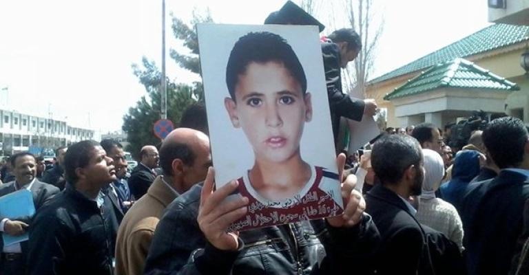 والد أصغر أسير أردني يعلق إضرابه عن الطعام