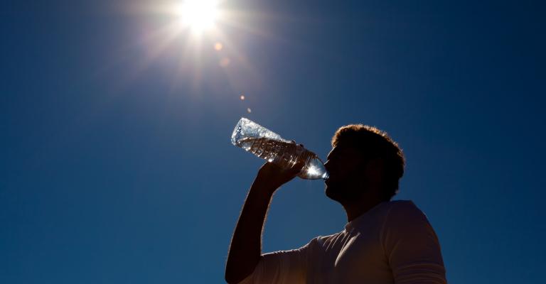 طقس صيفي حار حتى نهاية عطلة العيد طقس صيفي حار حتى نهاية عطلة العيد