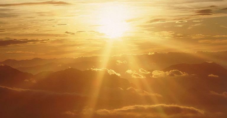 تحذيرات من ضربات الشمس