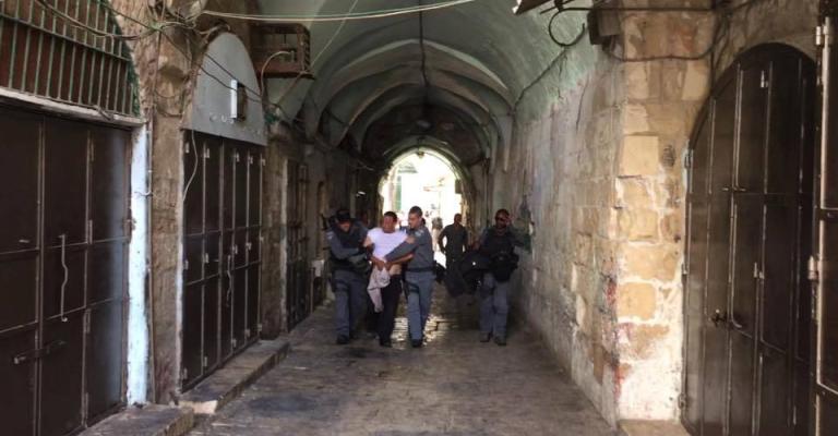 اعتقال وإصابة عدد من حراس الأقصى