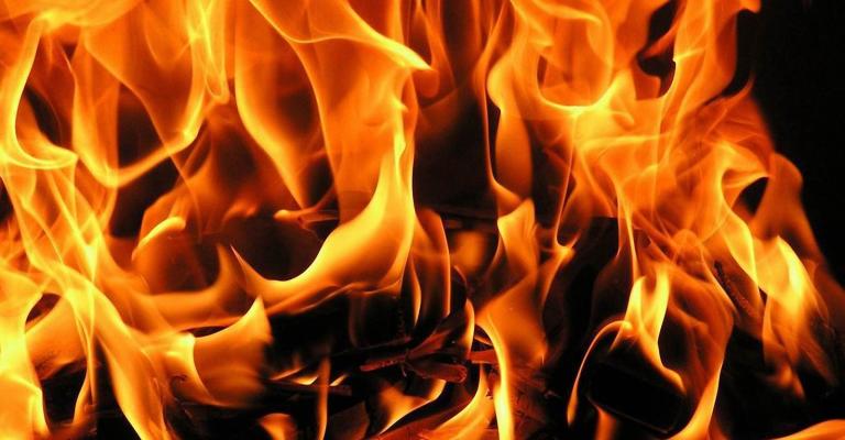 إخلاء 17 طفلاً من إحدى مستشفيات إربد بسبب حريق إخلاء 17 طفلاً من إحدى مستشفيات إربد بسبب حريق