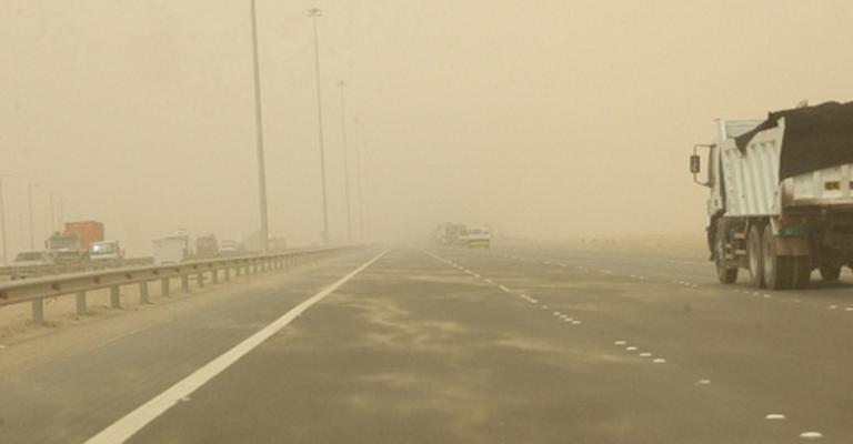 طقس حار ومغبر اليوم وانخفاض قليل على درجات الحرارة غدا طقس حار ومغبر اليوم وانخفاض قليل على درجات الحرارة غدا