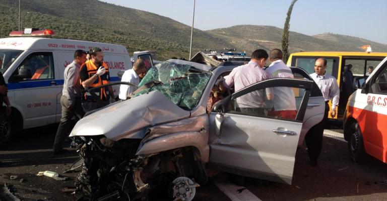 وفاتان و14 إصابة بحوادث سير