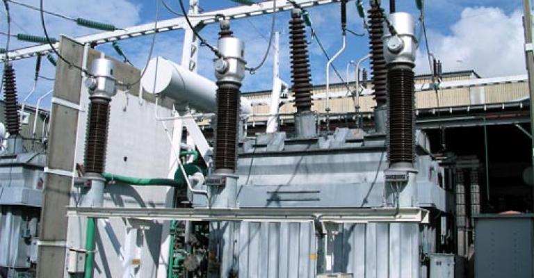 احتراق محول التزود بالكهرباء في شفا بدران