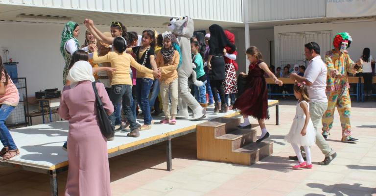 فعاليات ترفيهية بالعيد للاطفال اللاجئين في "مريجيب الفهود"