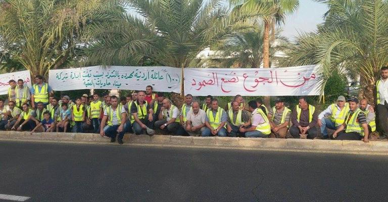 "نقابة العاملين في الموانئ" تطالب بالإفراج عن معتقلي شركة اللؤلؤة