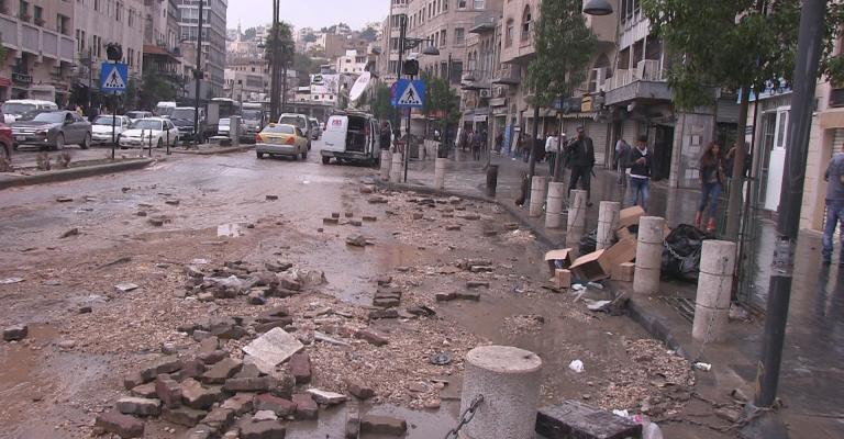 آثار الفيضانات في وسط البلد - تصوير غسان فرج