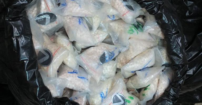 إحباط إدخال مخدرات للأردن وضبط مليون حبة بالأزرق