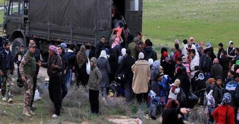 دخول 68 لاجئًا سوريًا للأردن