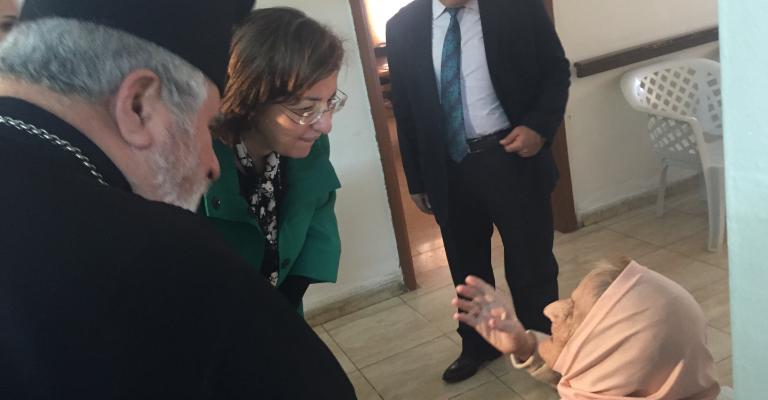 وزيرة التنمية تزور مركز الأميرة منى للمسنات وجمعية "مرسلات المحبة"
