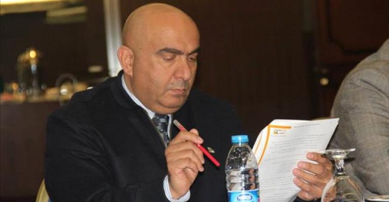 الخلايلة لـ عمّان نت: الدولة تتقاضى 3 أضعاف سعر برميل النفط الخلايلة لـ عمّان نت: الدولة تتقاضى 3 أضعاف سعر برميل النفط