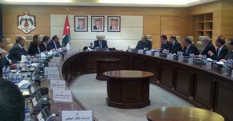 النسور: عمل السوريين لا يزاحم الأردنيين