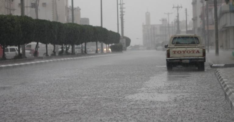 أجواء باردة وأمطار غزيرة