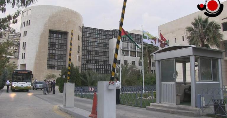 تمديد تجديد الرخص المهنية والإعلانية